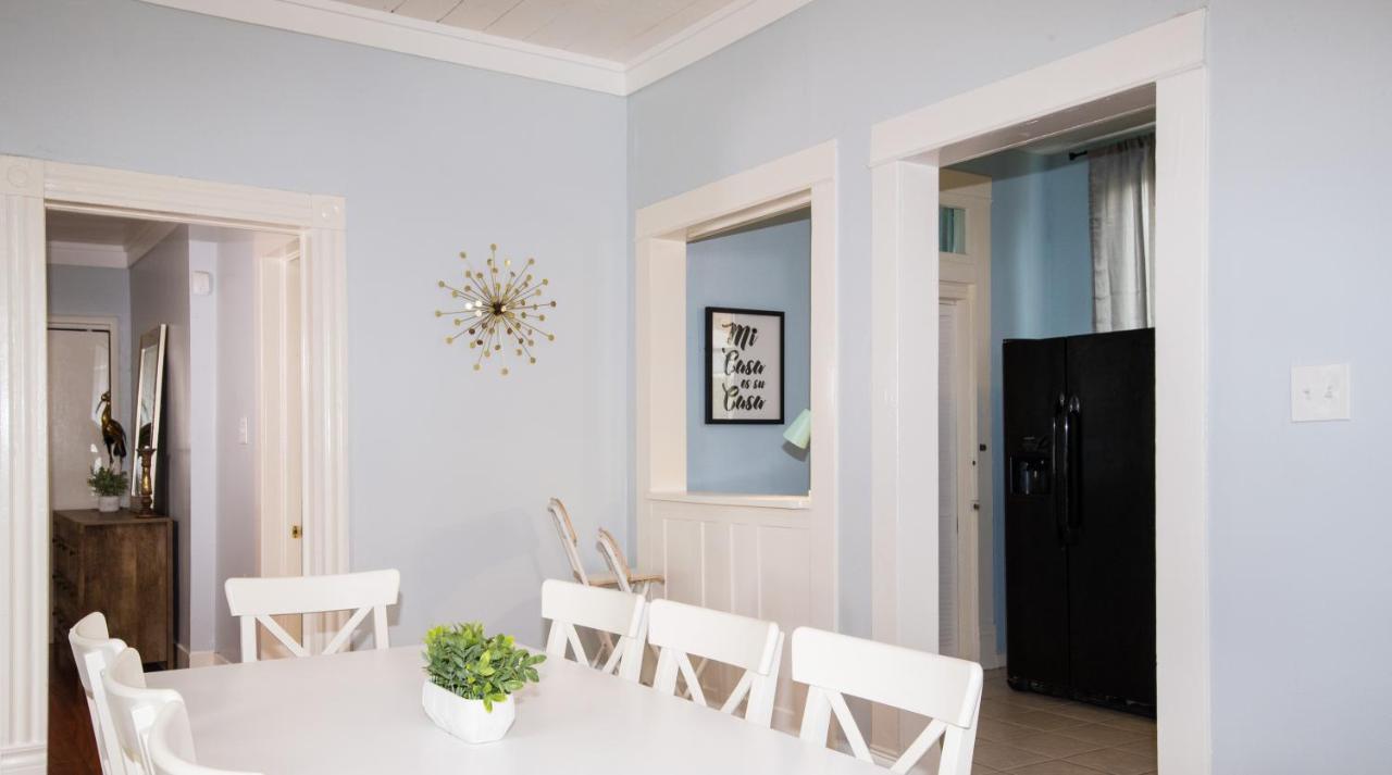 Вілла Beautiful Two-Story In Central Galveston, Short Walk To Beach, Near Downtown! | Seas The Breeze Екстер'єр фото